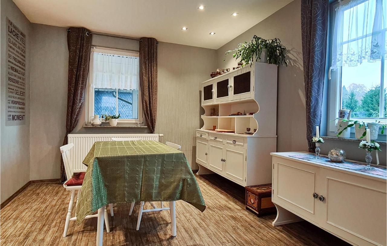 2 Bedroom Cozy Apartment In Suhl Exteriör bild