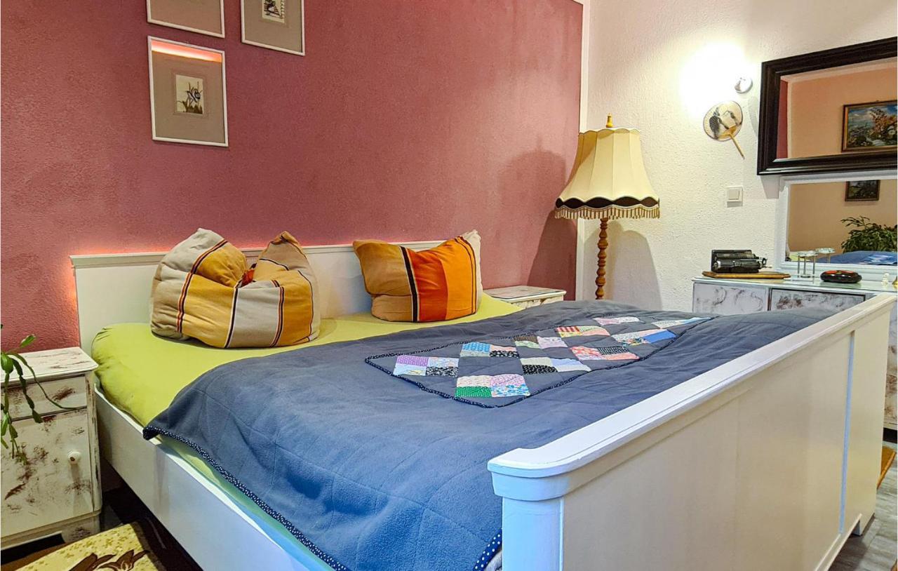 2 Bedroom Cozy Apartment In Suhl Exteriör bild