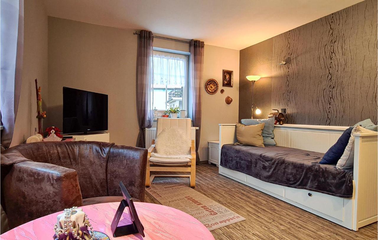 2 Bedroom Cozy Apartment In Suhl Exteriör bild